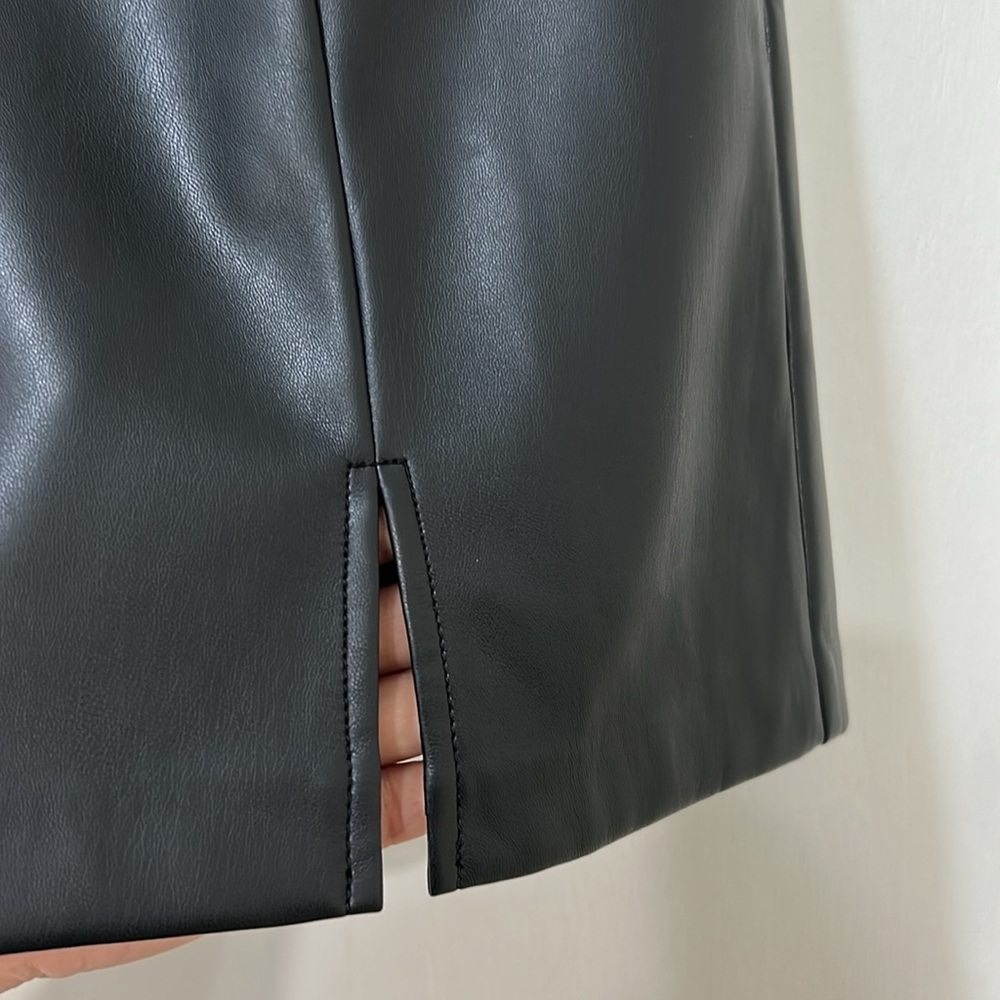 LOFT WOMENS BLACK  FAUX LEATHER MINI SKIRT SZ 14 PETITE NEW - Picture 5 of 9